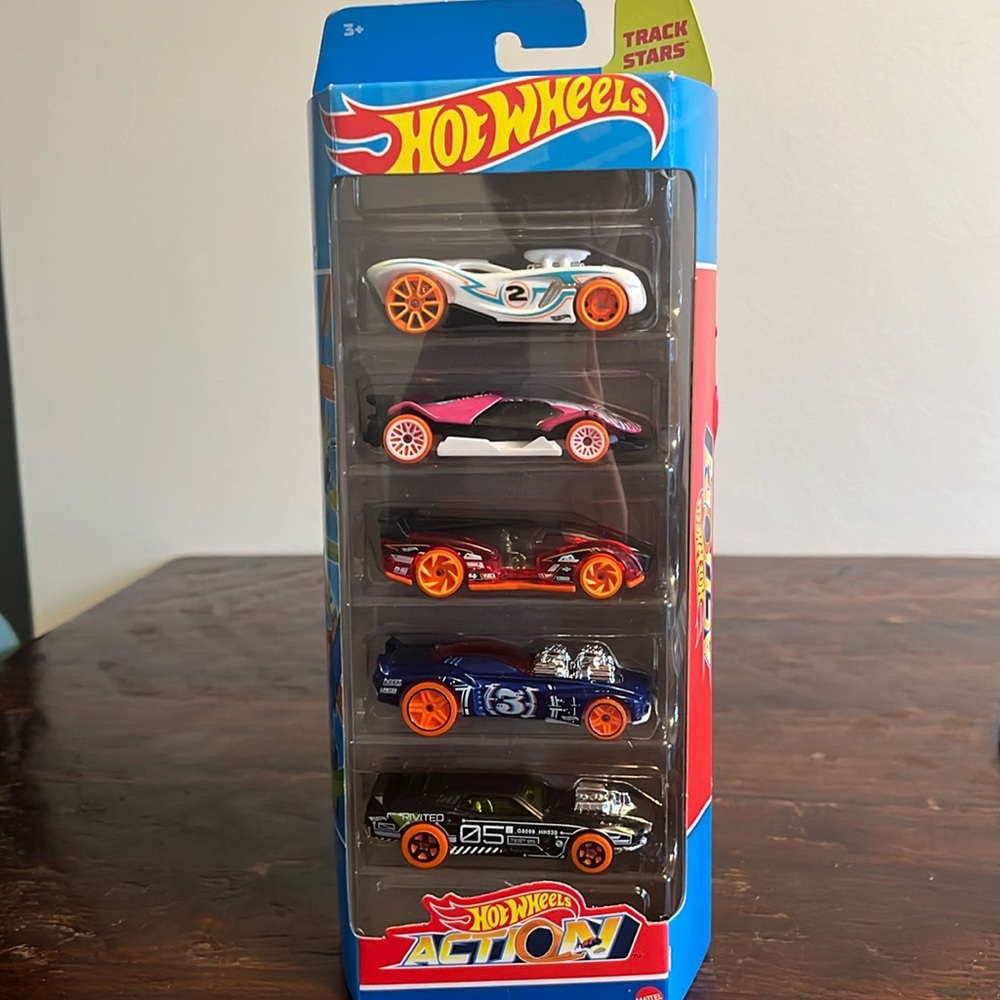 Hot wheels action track stars